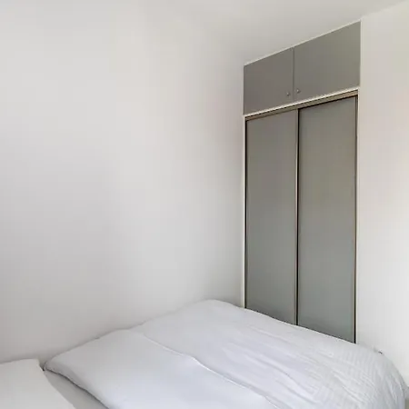 Chlodna Sky Blue Aparament Апартаменты *